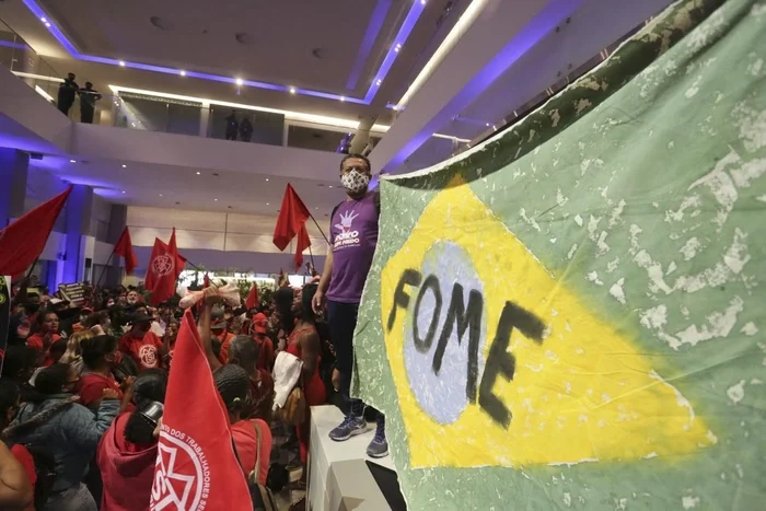 Membros do MTST ocupam a Bolsa de Valores. Fábio Vieira/Metrópoles
