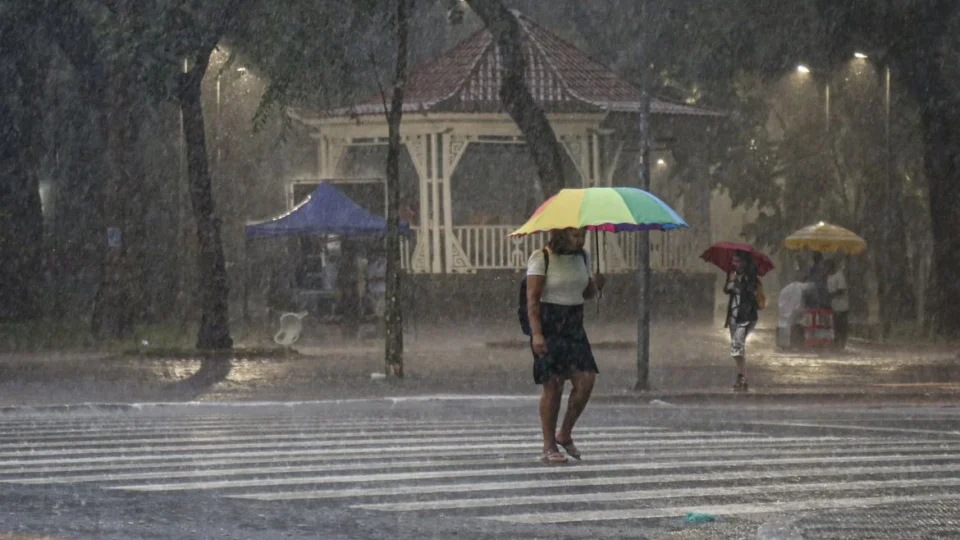 Previsão do tempo: Mais um dia de fortes chuvas em várias regiões do Brasil