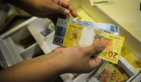 Teto de juros do consignado do INSS subirá para 1,85% ao mês