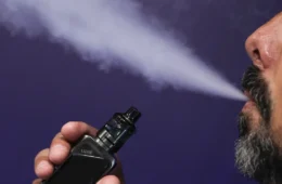 Procon-SP notifica Meta sobre publicidade de vapes em suas plataformas