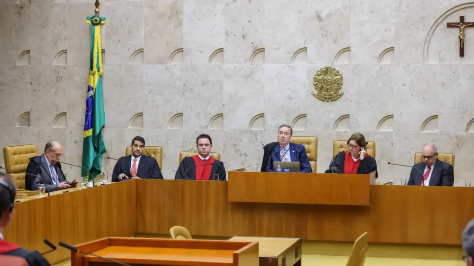 Embates fora do Brasil expõem STF sob pressão de direita e big techs