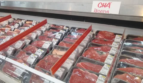 Prévia da inflação fica em 0,44% em março sob pressão de alimentos e despesas pessoais