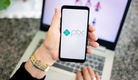 Fake news sobre o Pix e o peso dos influenciadores no debate público