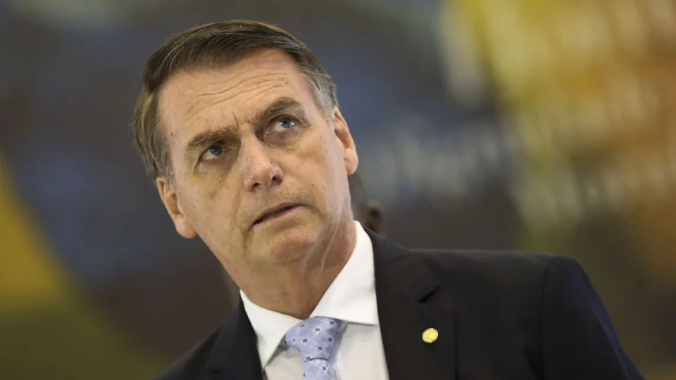 Bolsonaro presta depoimento à PF em investigação sobre conspiração de Eduardo nos EUA