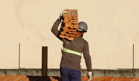 Confiança da Construção sobe 0,9 ponto em dezembro, aponta FGV Ibre