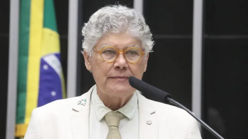 ‘Salvo-conduto ao golpismo’, diz Chico Alencar sobre PL que pode barrar ação contra Bolsonaro