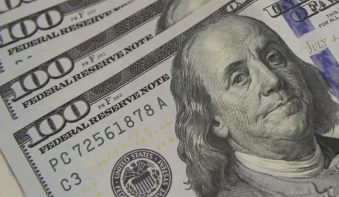 Cade vai apurar denúncia sobre manipulação de cotação do dólar