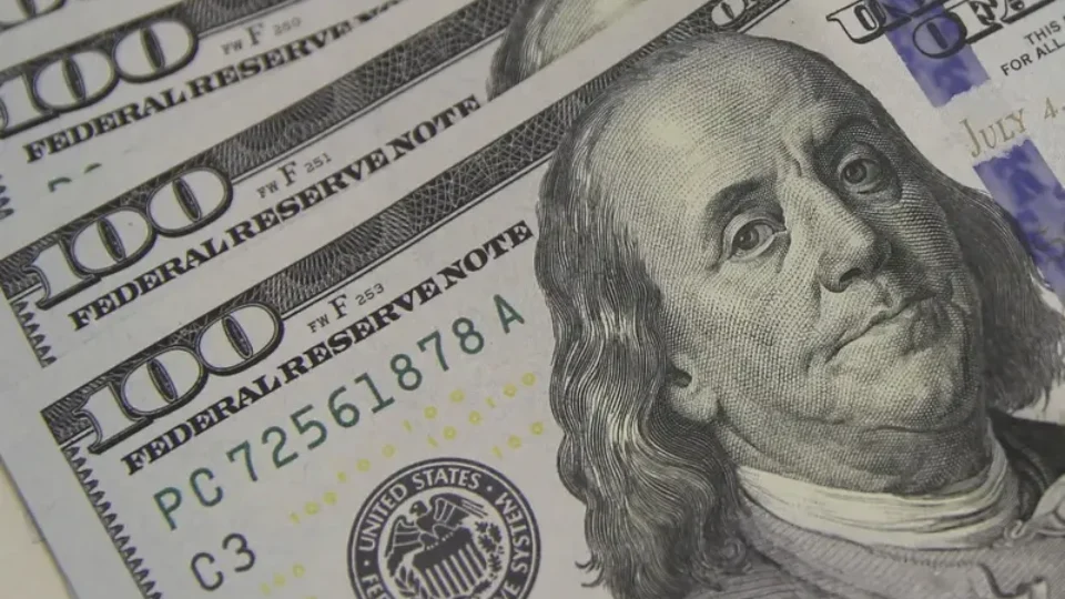 Cade vai apurar denúncia sobre manipulação de cotação do dólar