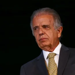 José Múcio confundiu defesa nacional com lobby por orçamento