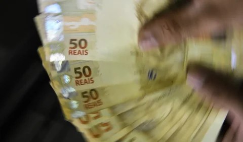 Governo anuncia programa de crédito consignado para CLTs, com juros mais baixos
