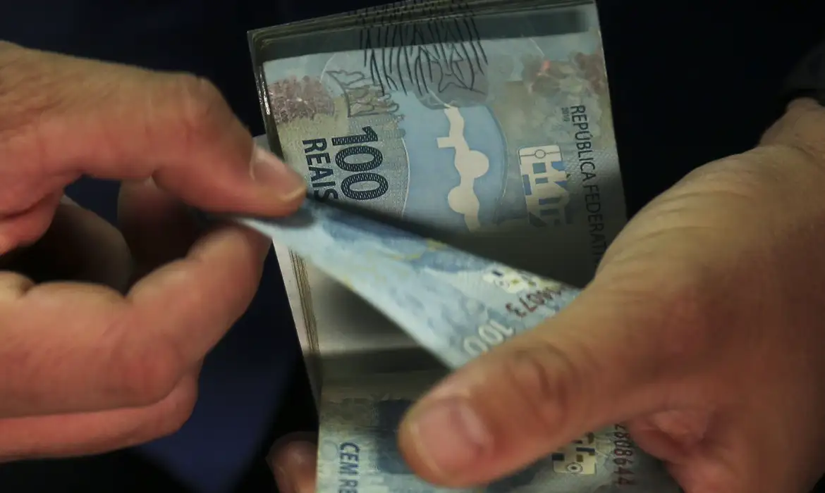A direita e o mercado: mentira, desumanização e lucro pesquisa