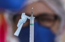 Anvisa autoriza testes em humanos de vacina brasileira contra gripe aviária