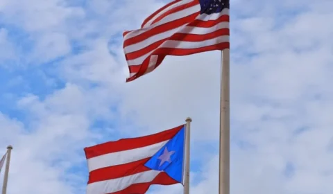 Imigração dos EUA detém por engano cidadãos americanos que falavam espanhol