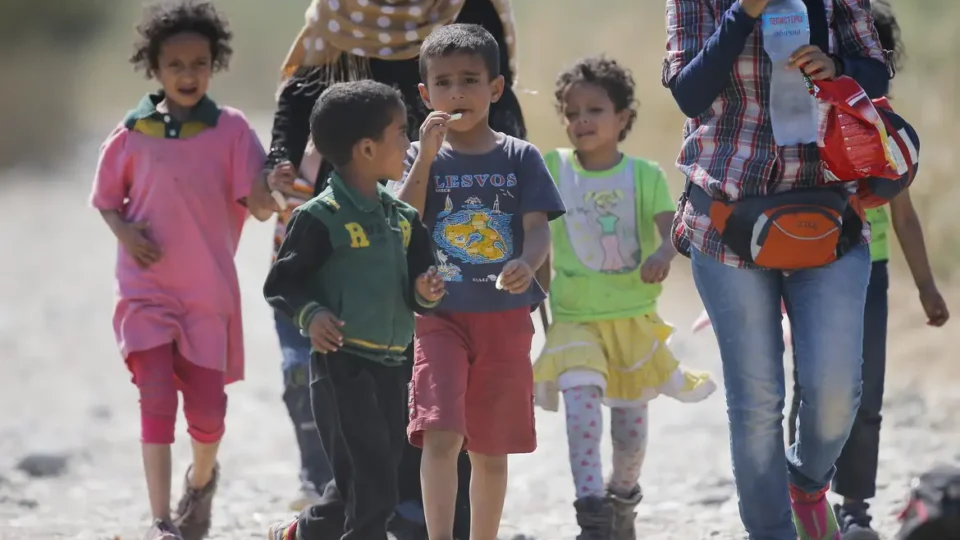 Mais da metade das crianças e adolescentes brasileiras vivem na pobreza, diz Unicef