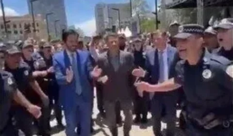 Em formatura de GCMs, Ricardo Nunes canta: ‘gás de pimenta na cara do vagabundo’