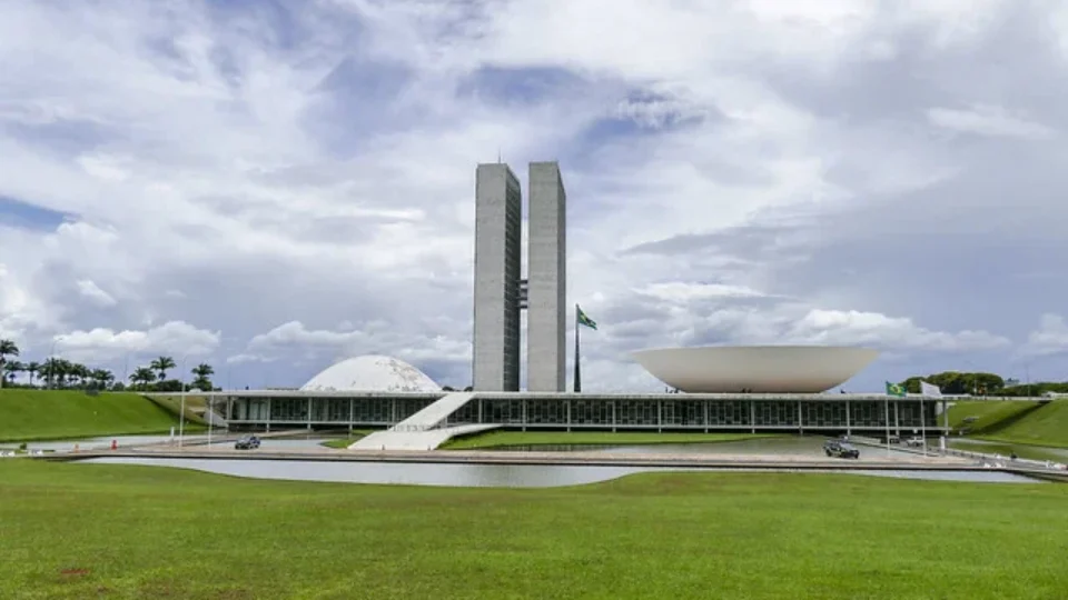 Poder turbinado e falta de transparência impõem vigilância sobre o Congresso