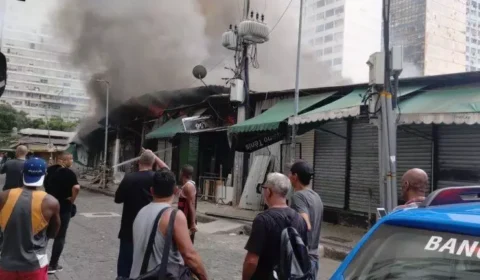Incêndio atinge Camelódromo, mercado popular do RJ; não houve vítimas