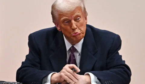 Em tom nacionalista, Donald Trump promete guerra tarifária com outros países