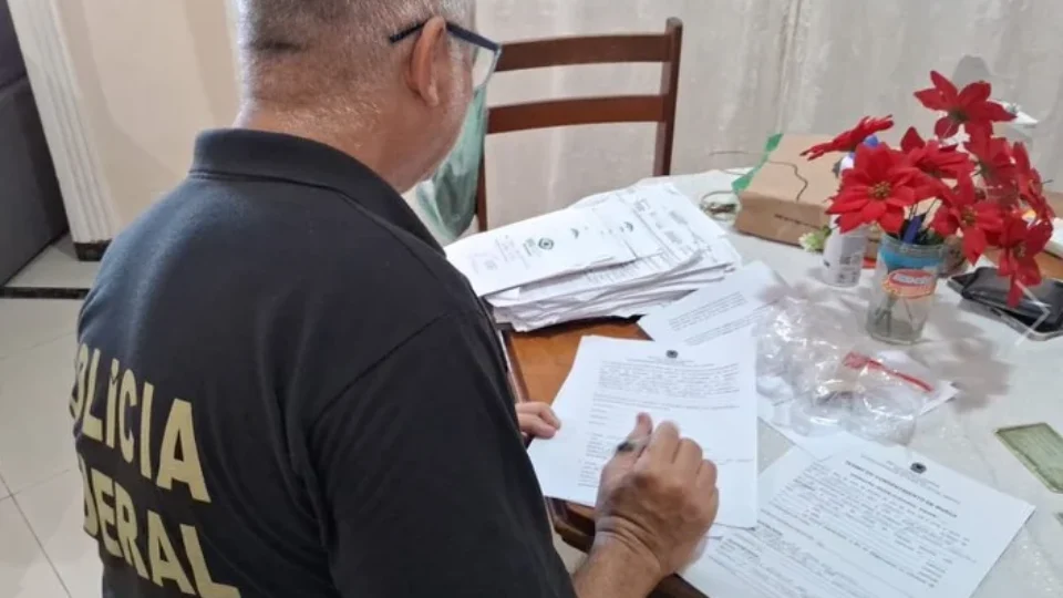 PF deflagra operação que trocava vagas no SUS por apoio eleitoral no DF e RJ