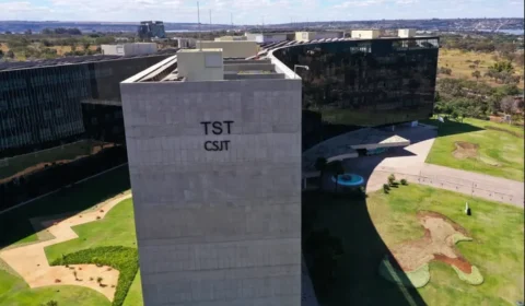 Penduricalhos levam ministros do TST a receberem até R$ 419 mil líquidos em um mês