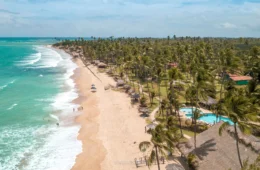 Empresário reconstrói muro considerado ilegal em praia de Pernambuco