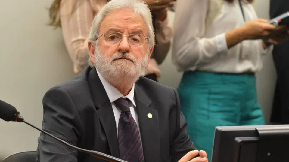 Conar investiga propaganda enganosa em anúncio de jornais que apoiaram a ditadura