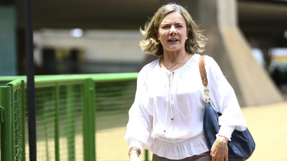 Gleisi Hoffmann diz que Gusttavo Lima mente para ‘impulsionar candidatura’