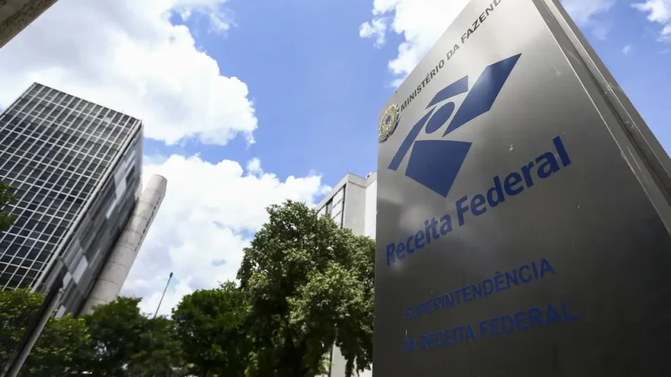 Governo fecha ano com arrecadação recorde de R$ 2,65 trilhões