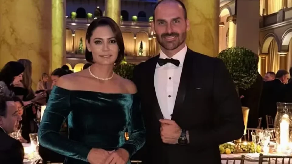 Cid disse que Michelle e Eduardo Bolsonaro compunham ala mais radical da trama golpista