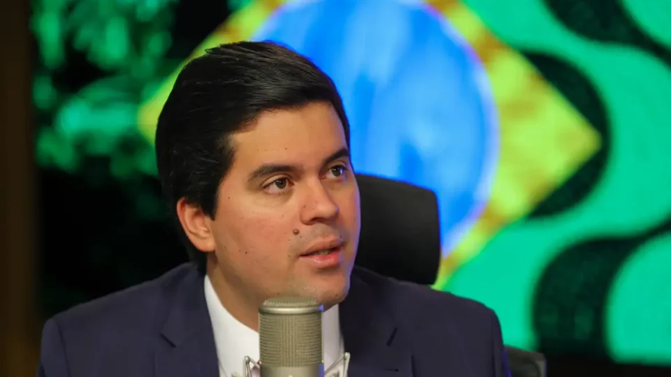 Emendas avançam sobre Orçamento e consomem até 74% da verba dos ministérios