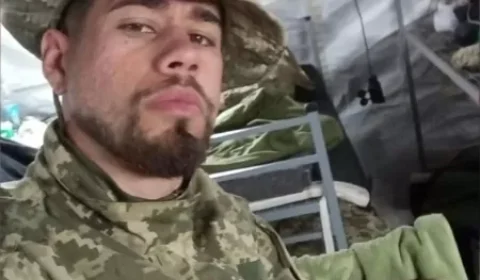 Brasileiro de 22 anos morre em combate na Ucrânia, diz família