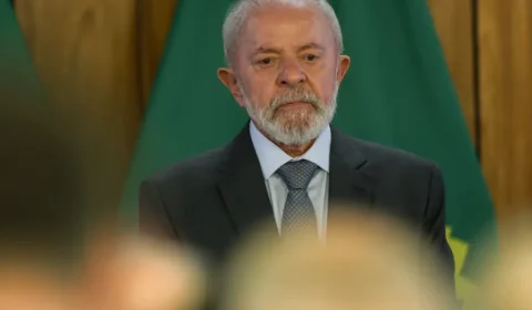 Lula sanciona lei que permite retaliação ao ‘tarifaço’ de Donald Trump