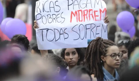 Estado de SP tem recorde de abertura de processos por aborto contra mulheres