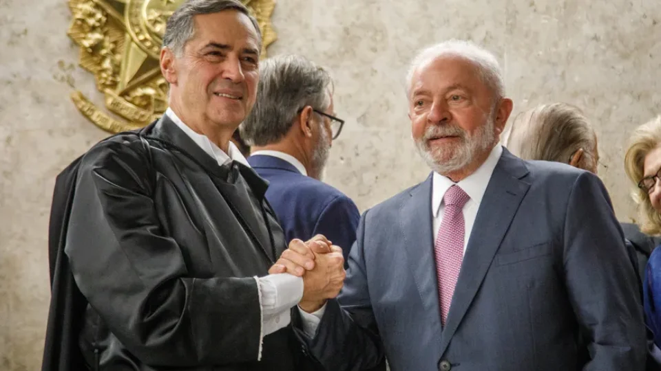 STF adia jantar com Lula por proximidade de denúncia contra Bolsonaro