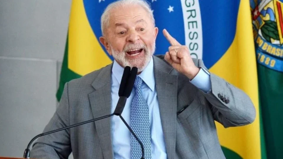 Lula renova ataques e diz que Bolsonaro deve ser preso se denúncia for provada
