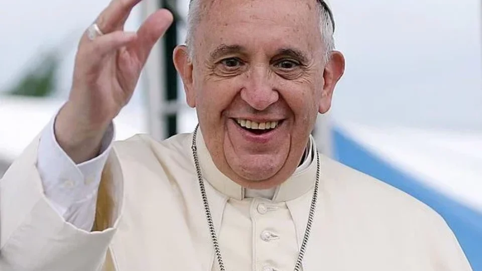Papa Francisco teve dois episódios de ‘insuficiência respiratória aguda’, diz Vaticano