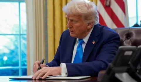Ataque de Trump a presidente do Fed abala mercados; Dow Jones deve ter pior abril desde 1932