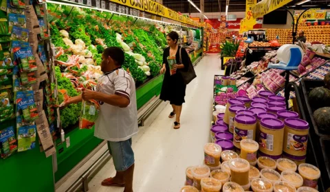 Ipea: Inflação desacelera no geral, mas atinge mais famílias de baixa renda em abril