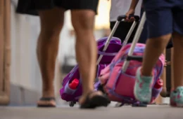 Calor: 2,5 milhões de crianças estudam em locais 3 °C mais quentes que as cidades