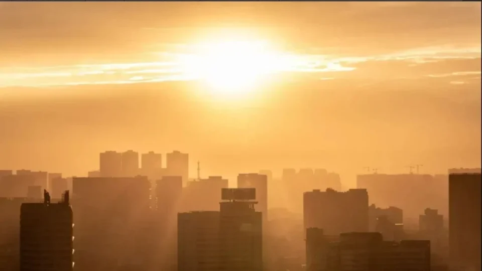 Calor extremo: temperaturas podem ficar até 5º acima da média