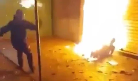 Adolescente é apreendido sob suspeita de incendiar morador de rua no RJ e transmitir ato ao vivo