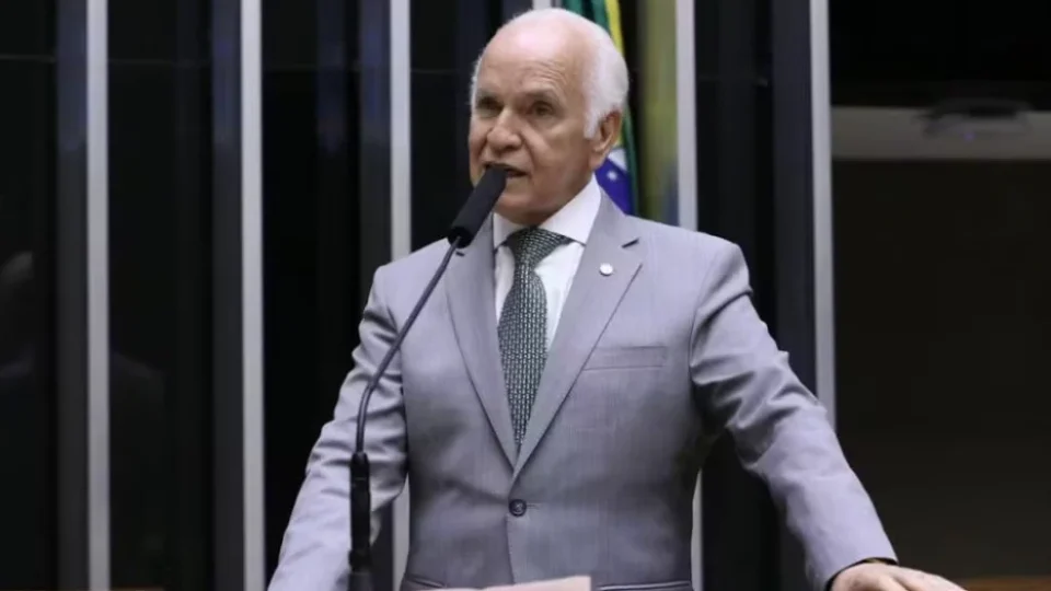Novo líder da banca da evangélica diz que não vai radicalizar