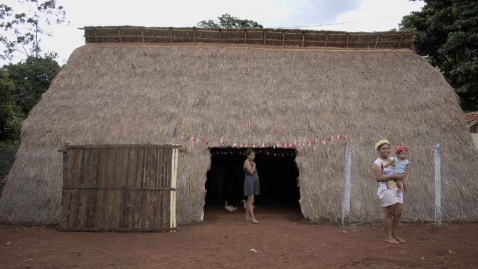 Comunidade Guarani-Kaiowá resiste a avanço evangélico e pede ajuda no MS