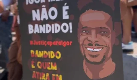 ‘Parece que a gente nasce com uma marca para sofrer’, diz estudante negro baleado