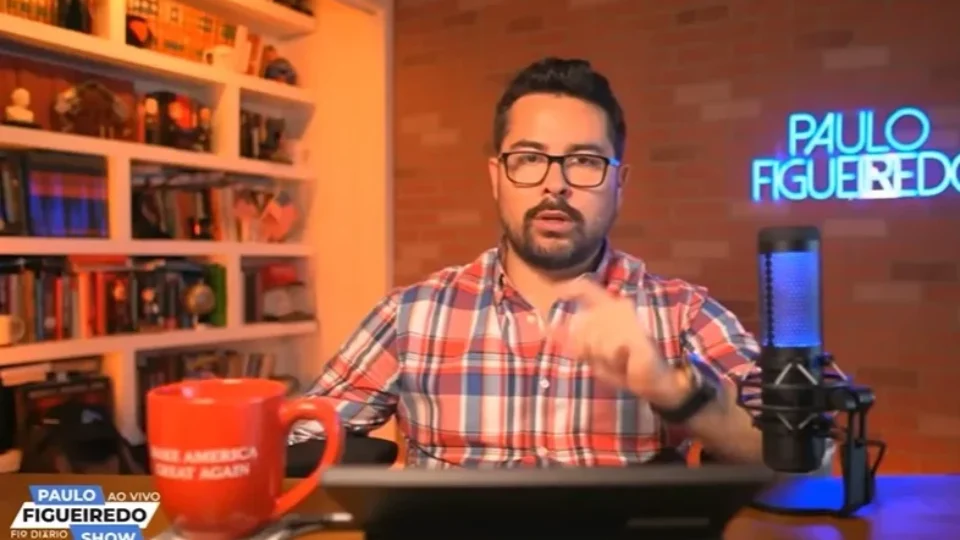 Mulher vota muito mal, diz bolsonarista Paulo Figueiredo ao atacar Michelle Bolsonaro