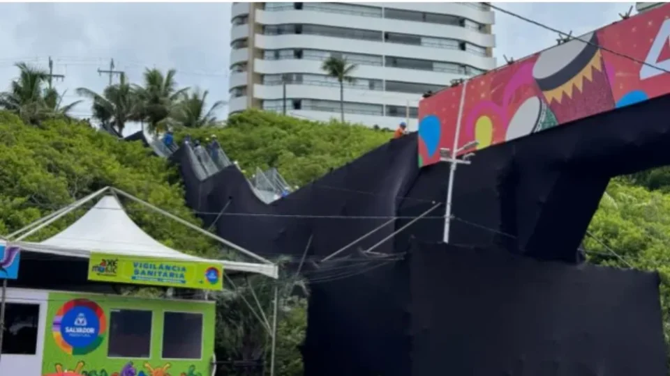 ‘Passarela do apartheid’ no carnaval de Salvador causa revolta e vira caso na Justiça