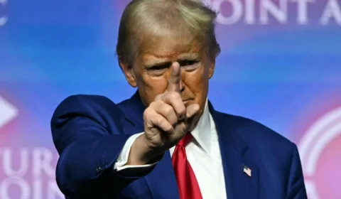 Mais de 50 nações pediram para negociar tarifas; Trump diz que não ‘vai continuar perdendo’ para China