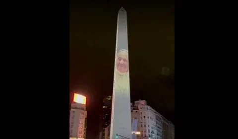 Argentinos rezam por Francisco e falam em calúnias contra papa