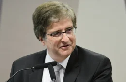 PGR investigará relatório da PF que revelou mensagens de Vorcaro a Moraes