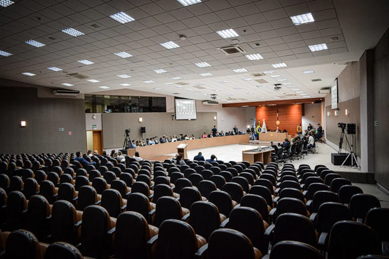 Plenário do TJMT: CNJ barra auxílio-alimentação de R$ 10 mil para juízes (Foto: Lucas Figueiredo/TJMT)